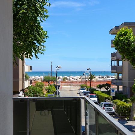 Residence Royal Rimini Exterior foto