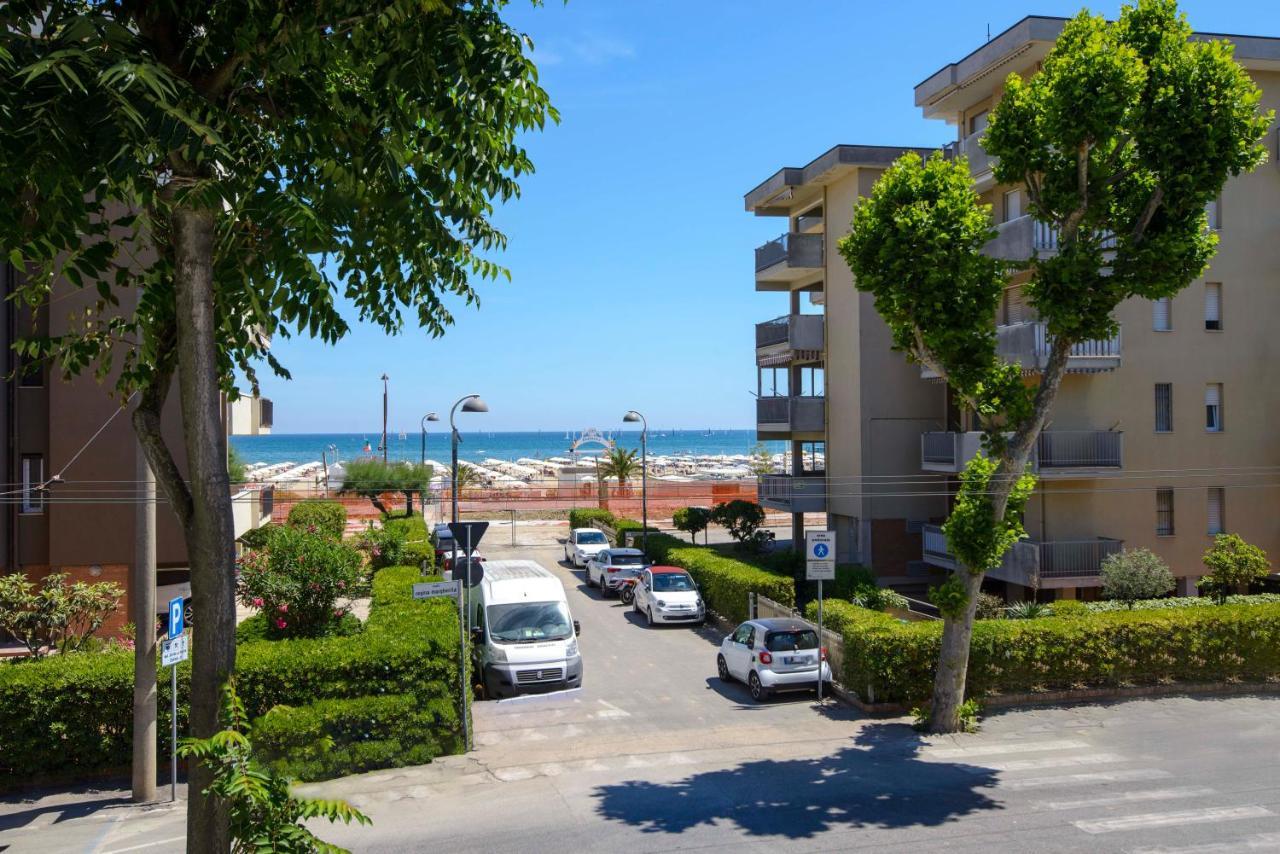 Residence Royal Rimini Exterior foto